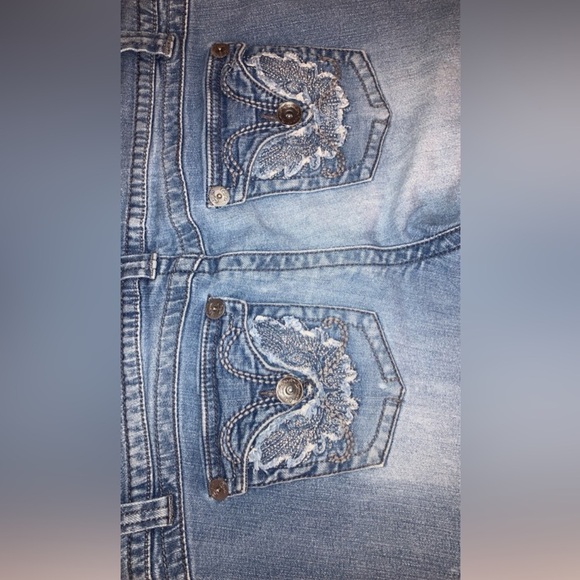 Y2K Candies Juniors Distressed Embroidered Low Rise Flare Leg Jeans - Picture 2 of 6